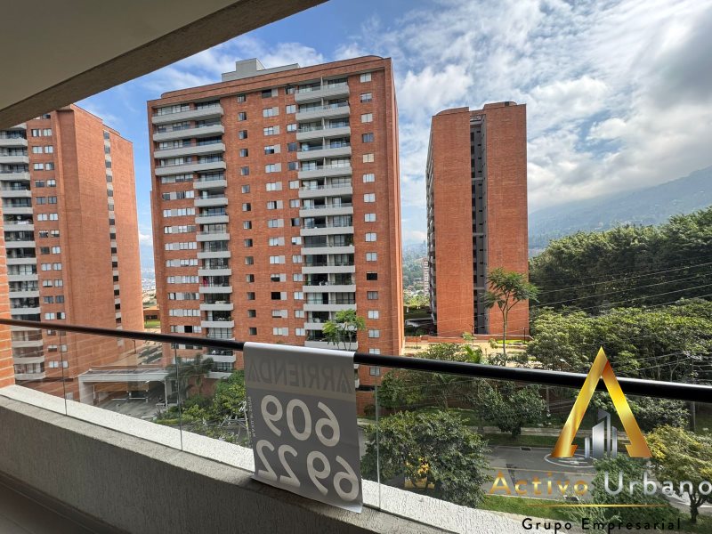 foto_104782_901271444_6815852932_ss