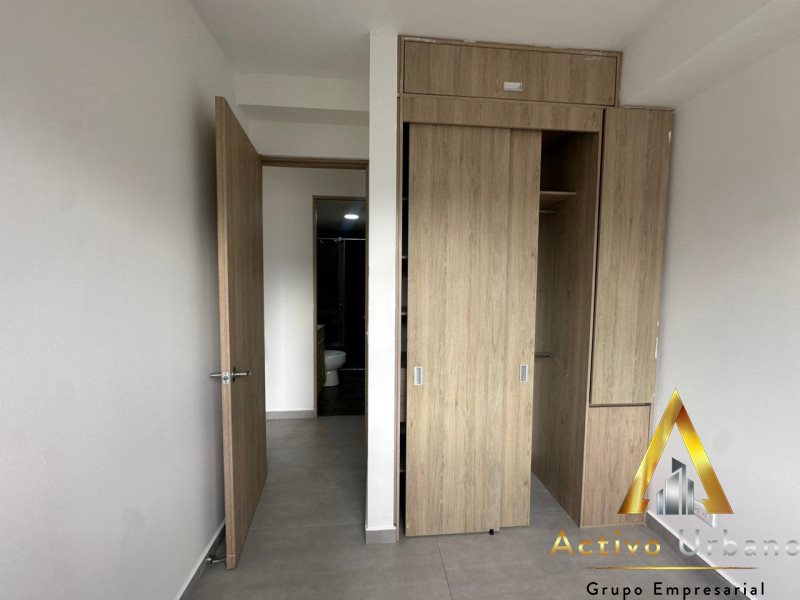 foto_104782_901271444_6818693375_ss