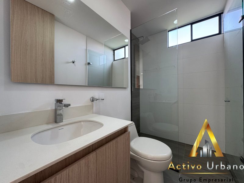 foto_104782_901271444_6825526927_ss