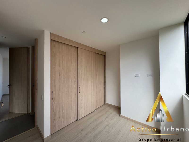 foto_104782_901271444_6832309421_ss