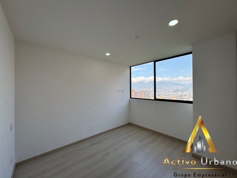 foto_104782_901271444_6838344350_ss