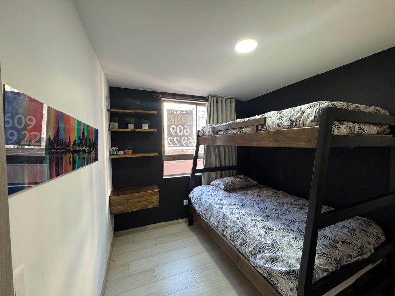 foto_104782_901271444_6860179215_ss