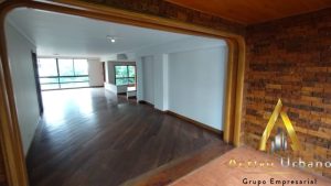 foto_104782_901271444_6870906884_ss