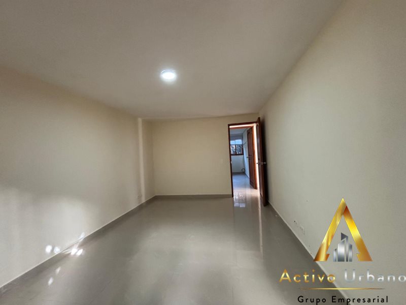 foto_104782_901271444_6878240914_ss