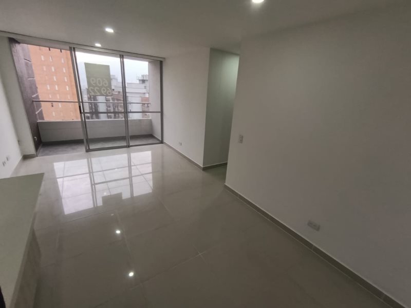 foto_104782_901271444_6879383171_ss