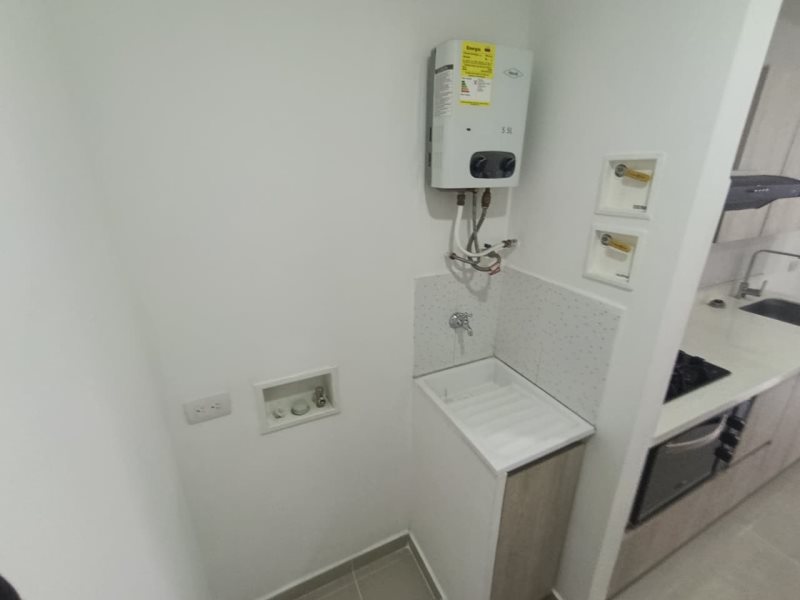 foto_104782_901271444_6891248972_ss