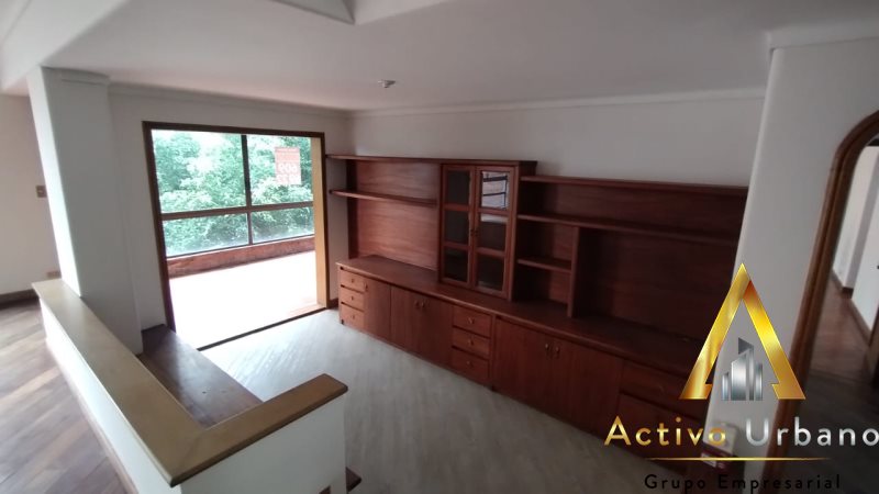 foto_104782_901271444_6898981053_ss