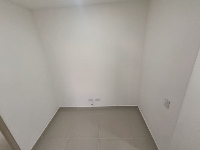 foto_104782_901271444_6910415493_ss