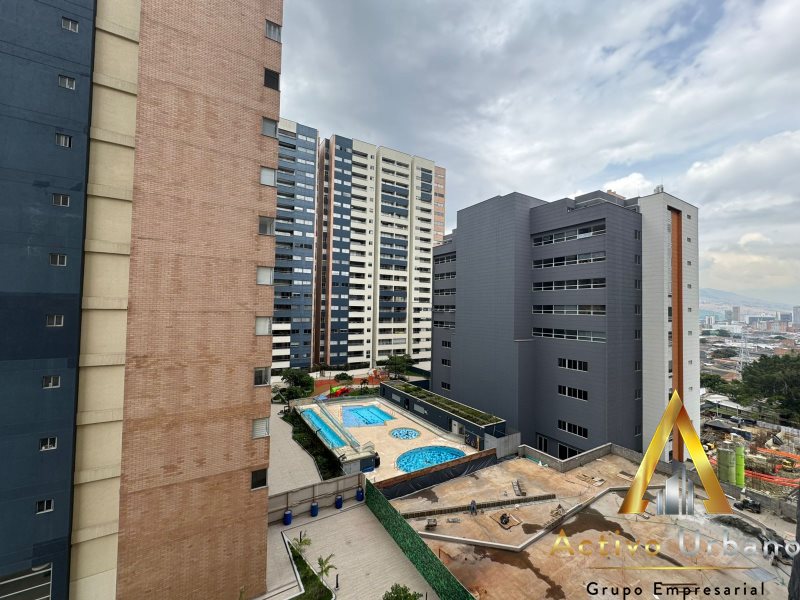 foto_104782_901271444_6994328010_ss