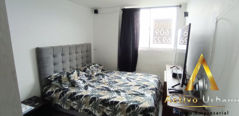 foto_104782_901271444_6997872695_ss