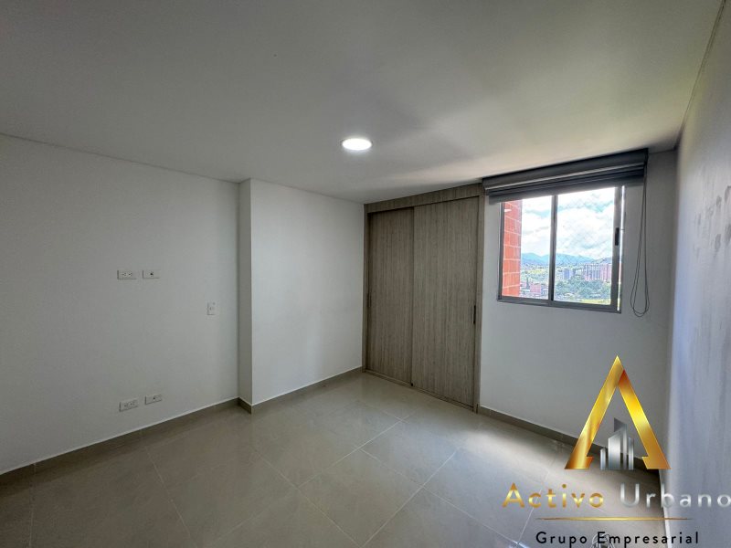 foto_104782_901271444_7007317556_ss