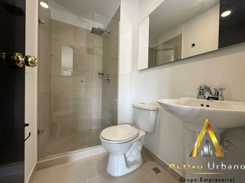 foto_104782_901271444_7081213648_ss