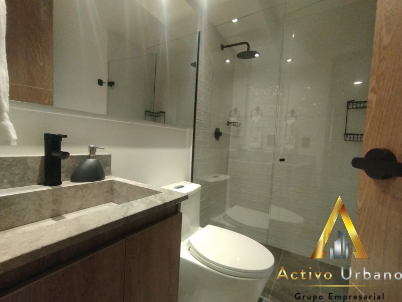 foto_104782_901271444_7111651306_ss