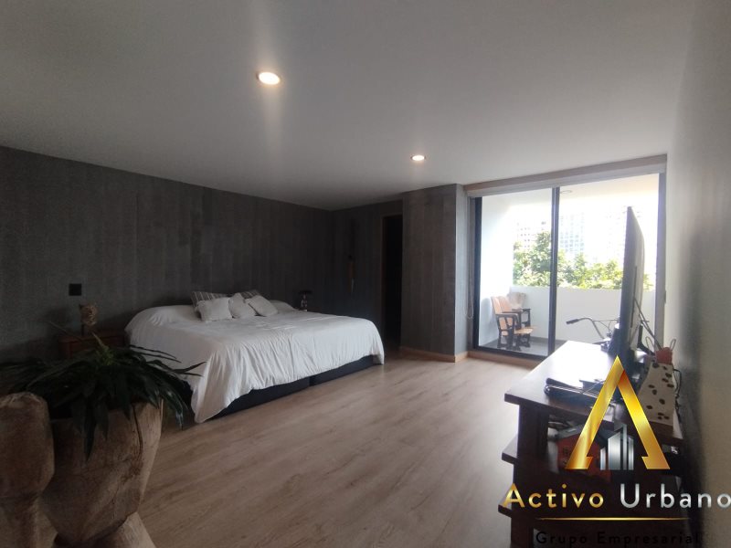 foto_104782_901271444_7145399460_ss