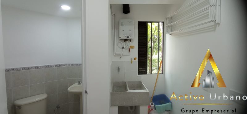 foto_104782_901271444_7155368999_ss