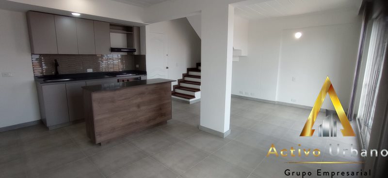 foto_104782_901271444_7188692597_ss