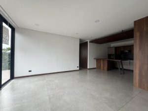 foto_104782_901271444_7221810090_ss