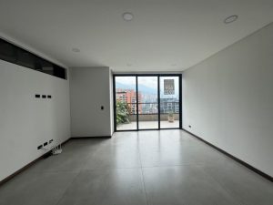 foto_104782_901271444_7236140642_ss