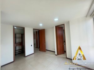 foto_104782_901271444_7247921852_ss