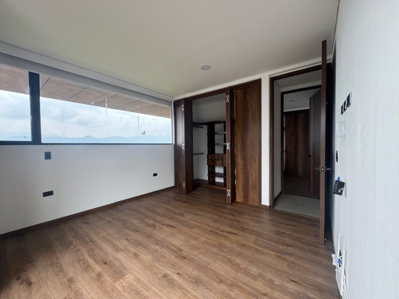 foto_104782_901271444_7250557785_ss