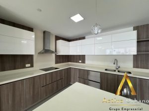 foto_104782_901271444_7350535800_ss