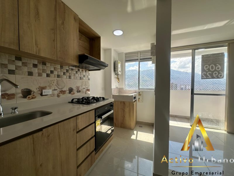 foto_104782_901271444_7361580020_ss