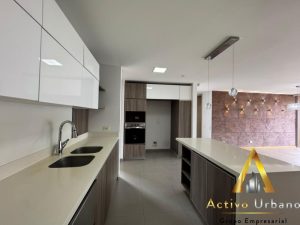 foto_104782_901271444_7381658773_ss