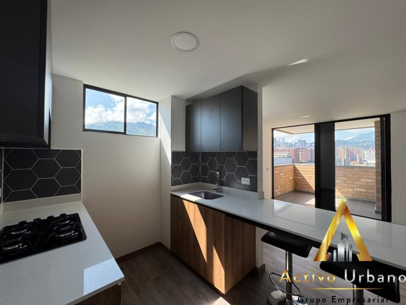 foto_104782_901271444_7398132704_ss