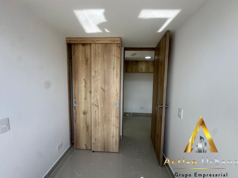 foto_104782_901271444_7406426237_ss