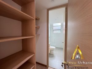 foto_104782_901271444_7421679103_ss