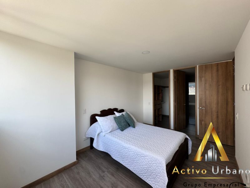 foto_104782_901271444_7431087435_ss