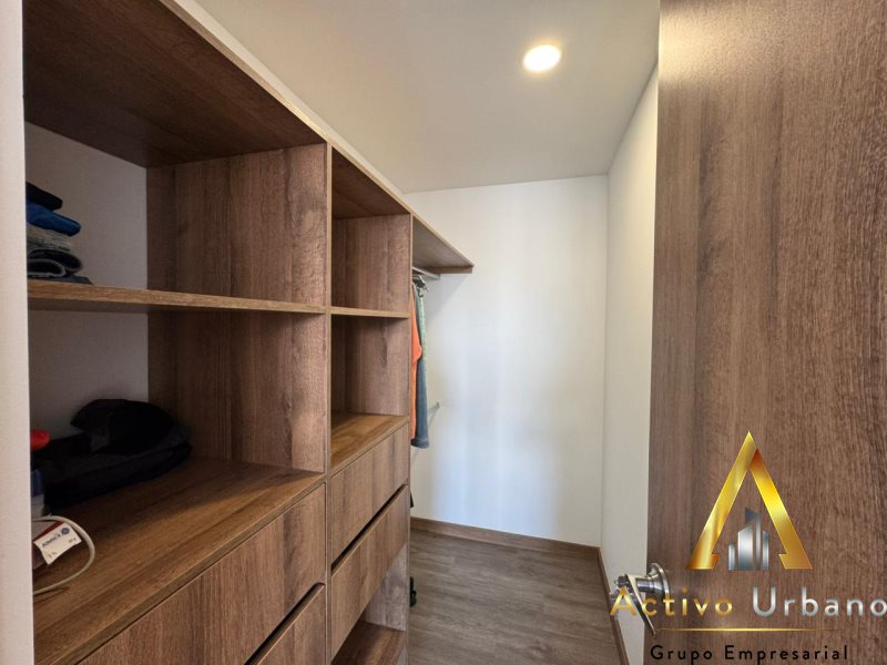 foto_104782_901271444_7433994830_ss