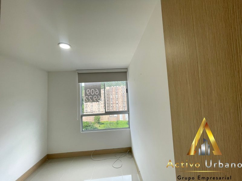 foto_104782_901271444_7461560032_ss