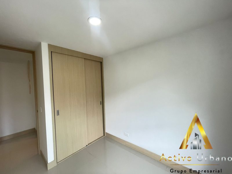 foto_104782_901271444_7461629580_ss