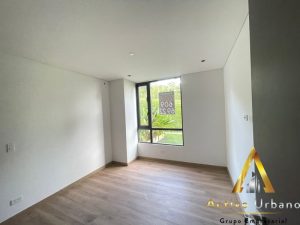 foto_104782_901271444_7462463468_ss