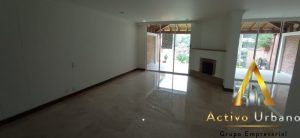 foto_104782_901271444_7468373173_ss