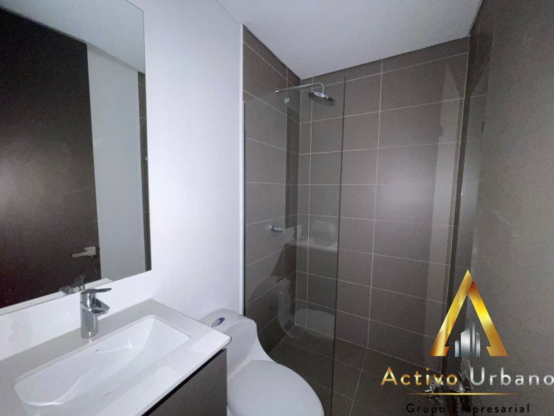 foto_104782_901271444_7476144317_ss