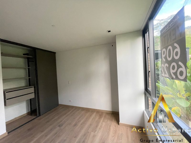 foto_104782_901271444_7479224798_ss