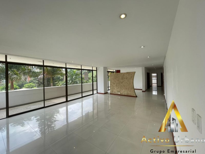 foto_104782_901271444_7496911261_ss