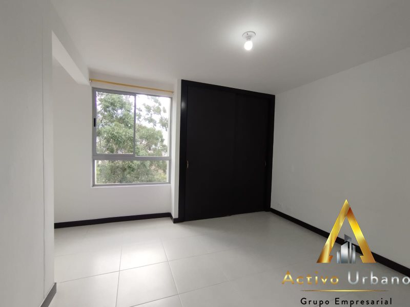 foto_104782_901271444_7660269151_ss