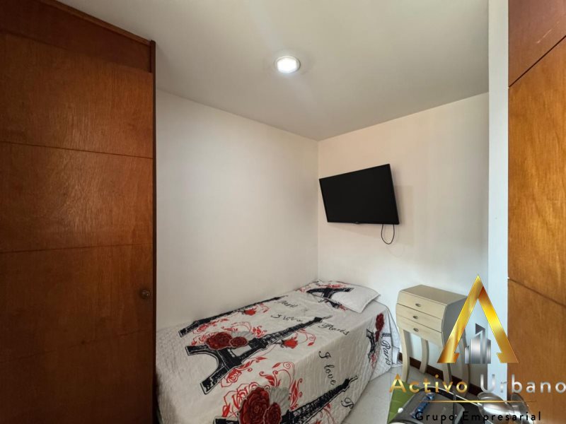 foto_104782_901271444_7669930561_ss