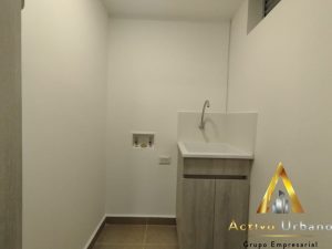 foto_104782_901271444_7680659920_ss