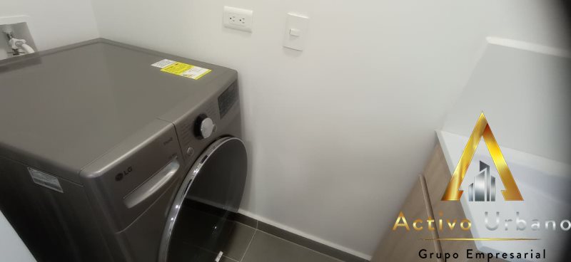 foto_104782_901271444_7687644025_ss