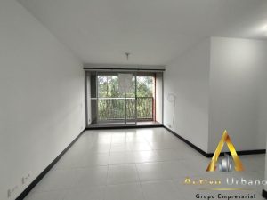 foto_104782_901271444_7754432140_ss