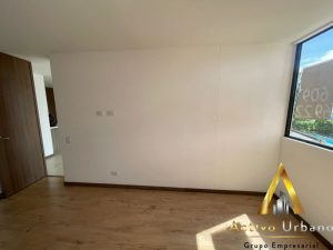 foto_104782_901271444_7761193728_ss