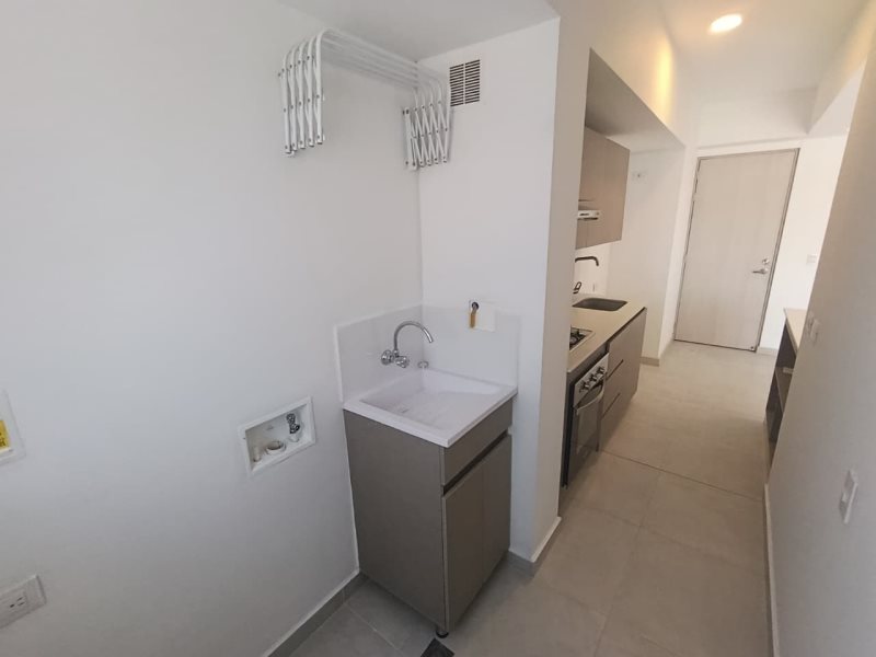 foto_104782_901271444_7853510536_ss