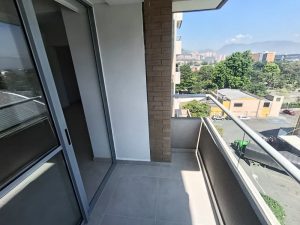 foto_104782_901271444_7868532010_ss