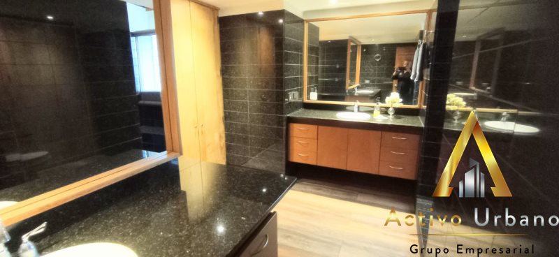 foto_104782_901271444_7976375583_ss