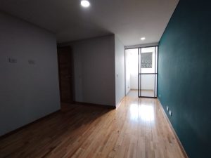 foto_104782_901271444_8054847785_ss