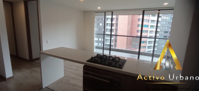 foto_104782_901271444_8061888328_ss